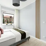 With Garden Wolkowyska By Renters * بوزنان