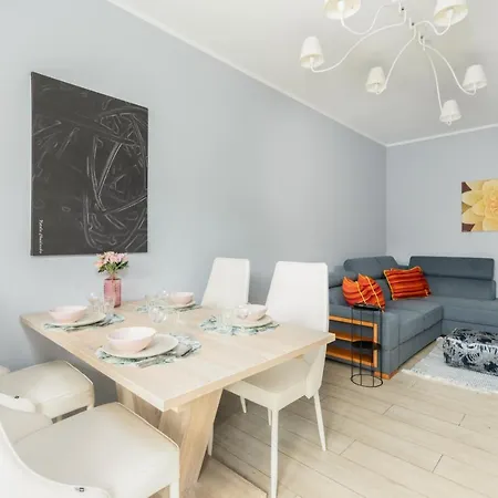 With Garden Wolkowyska By Renters Poznań