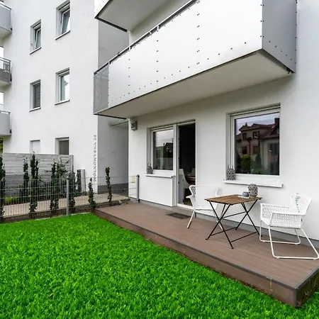 Apartament With Garden Wolkowyska By Renters