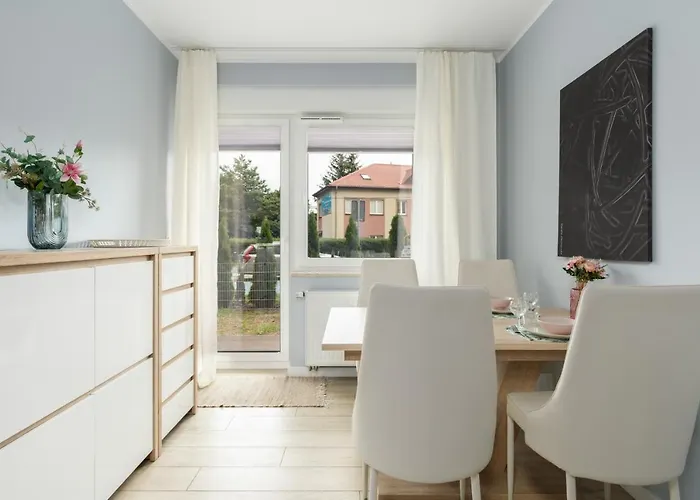 With Garden Wolkowyska By Renters Apartamento