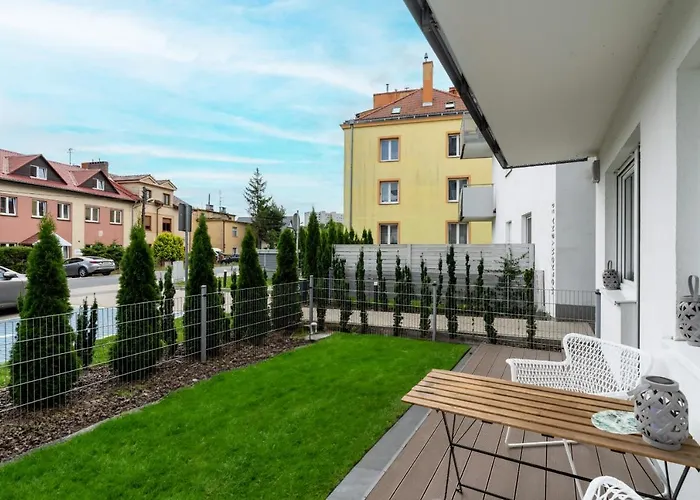 With Garden Wolkowyska By Renters Poznan