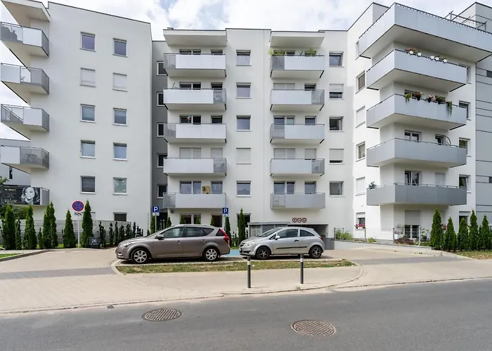 With Garden Wolkowyska By Renters Apartamento Poznan